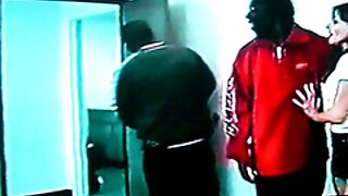 Salaki Lustful fingering jeung fisting pamajikan denok nya boh liang nepi ka orgams