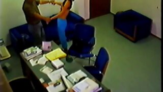 Babeh está massageando sua buceta
