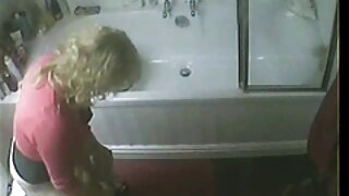 Uma gostosa com uma bunda grande se fode