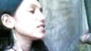 Jadi geulis si rambut coklat milf pamajikan nyokot numpak fuck panas lamun kolotna saré, damn!
