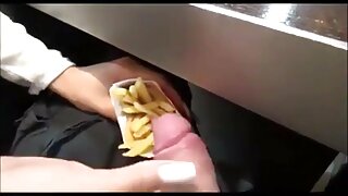 Sexo pesado ém pé e na cama